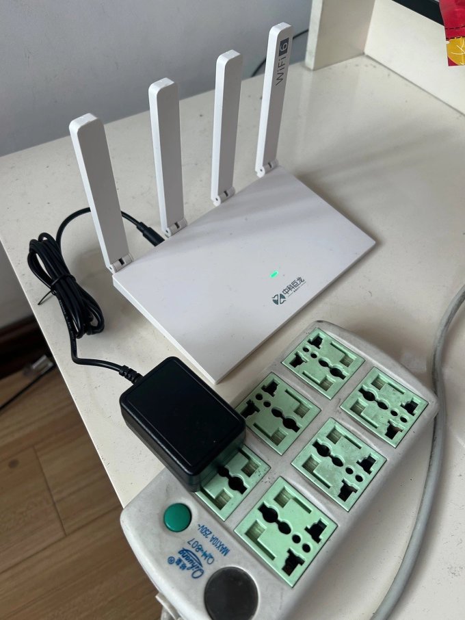 中科巨龍移動隨身WiFi 高性能與便攜設計的完美融合